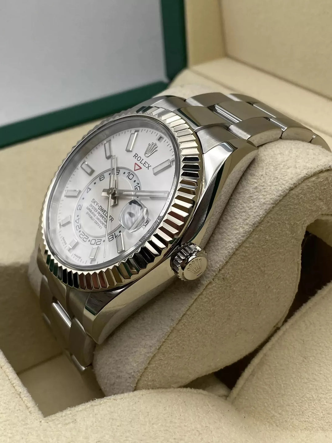 Rolex Sky-Dweller-336934